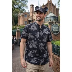 Our Universe Disney Haunted Mansion Graveyard Woven Button-Up Shirt Men’s Large